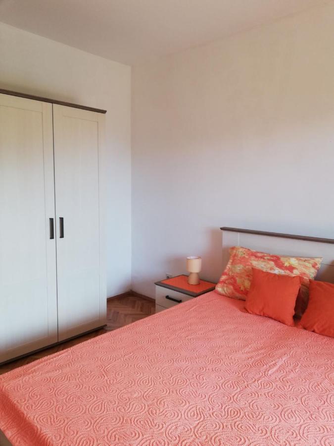 Apartment Marina Малинска Экстерьер фото